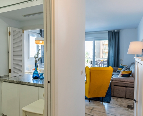 Apartamento de 120 metros cuadrados, 3 dormitorios y 2 baños con capacidad para 6 personas a 50 metros de la playa del Castillo